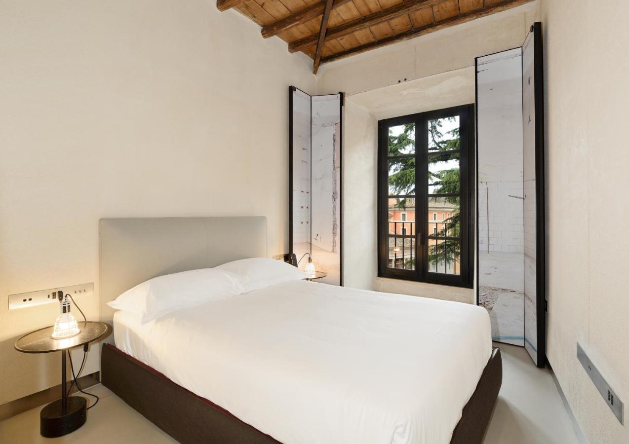 Deluxe Apartment,1589261474:JPEG